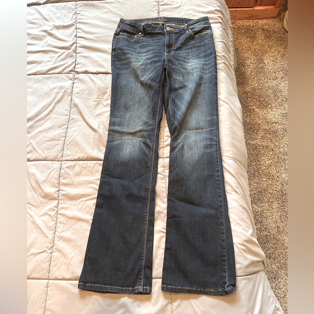 The slim size 10 boot cut jeans